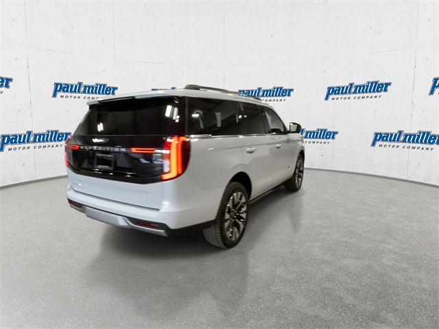 2025 Ford Expedition Platinum photo 8