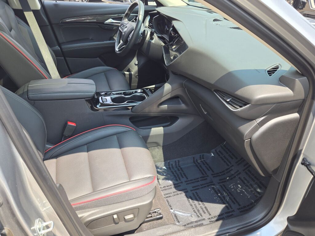 2023 Buick Envision Essence photo 4