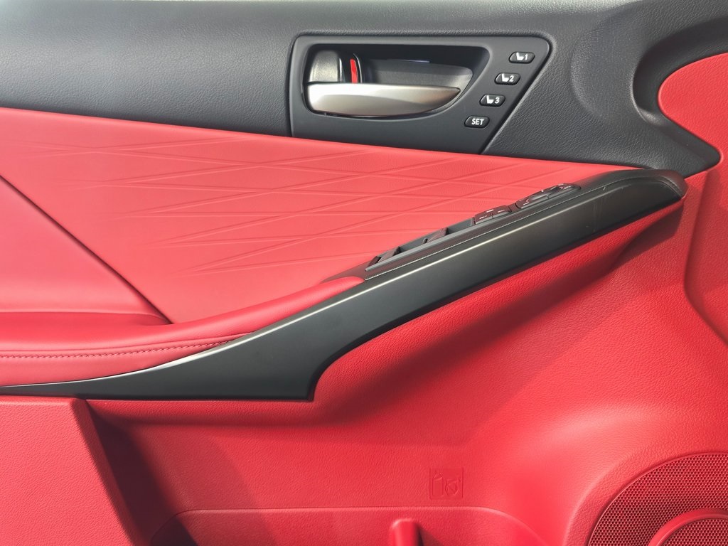 2025 Lexus IS 300 F SPORT photo 11