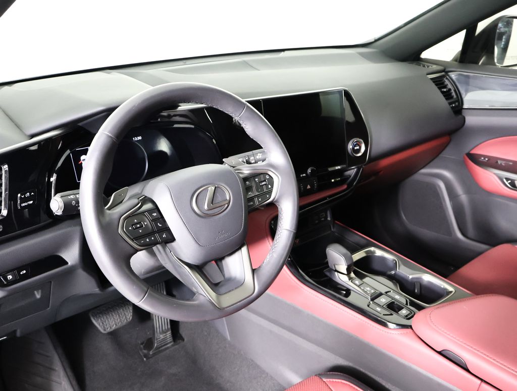 2024 Lexus NX 250 Premium photo 5