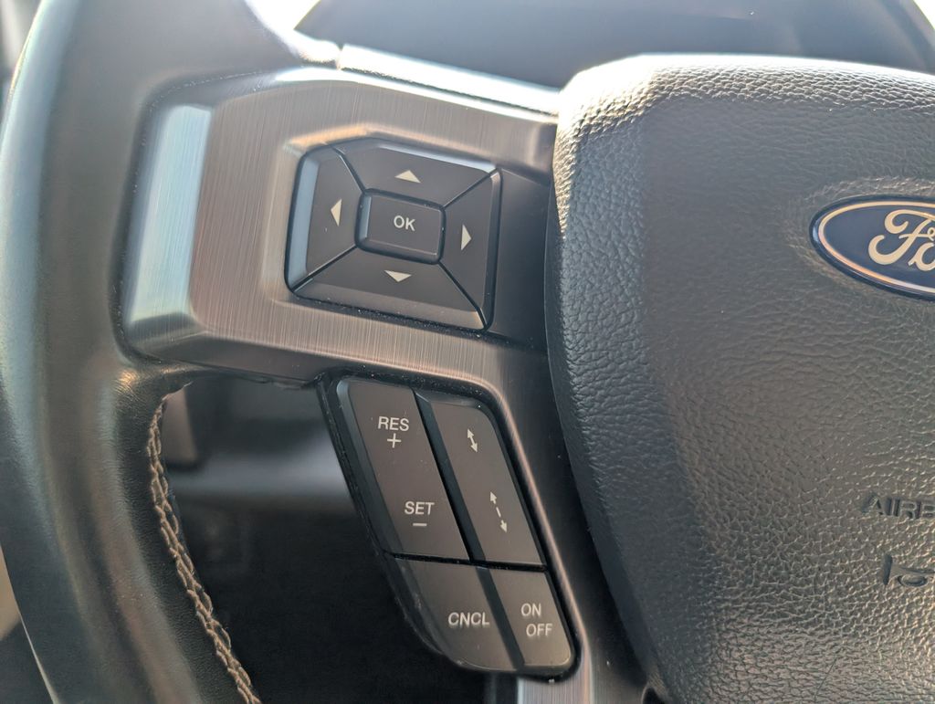 2020 Ford Expedition MAX Platinum photo 13