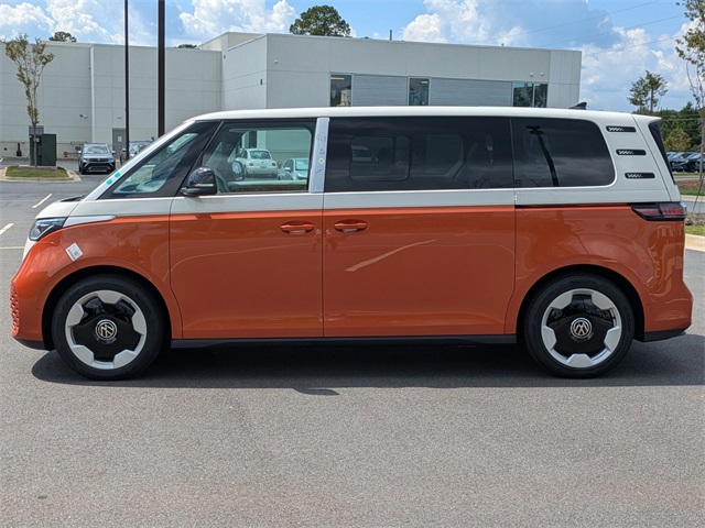 2025 Volkswagen ID. Buzz Pro Plus photo 7