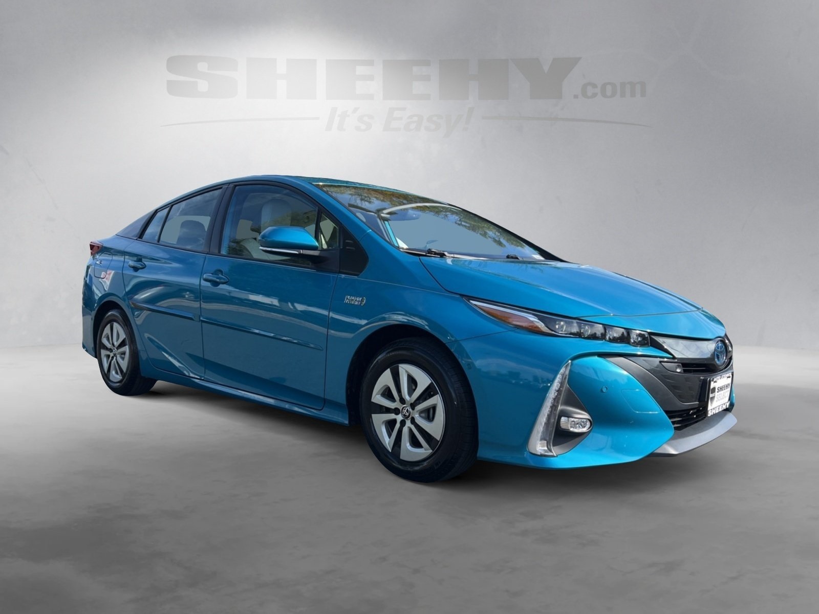 2021 Toyota Prius Prime Limited photo 2
