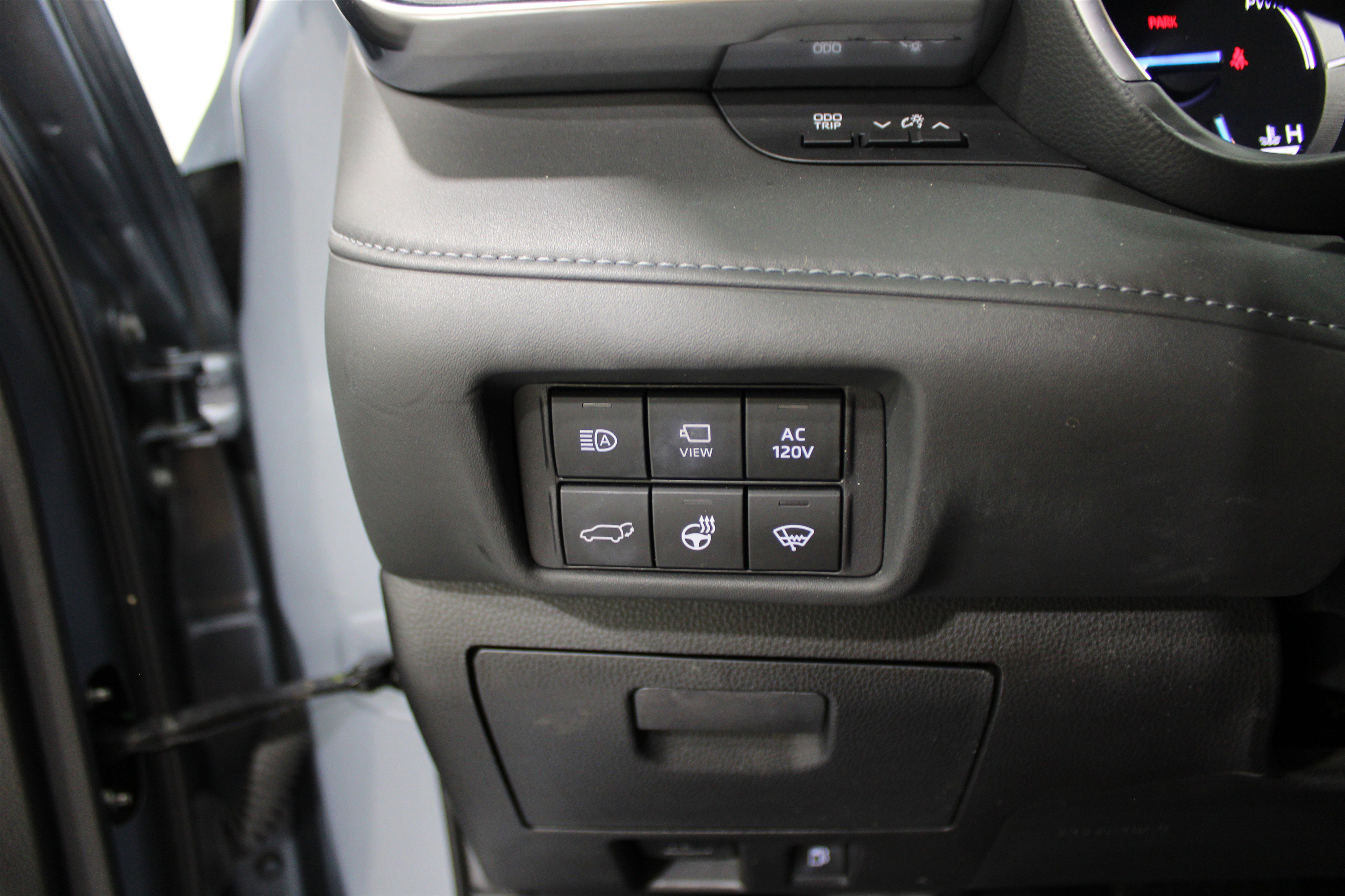 2020 Toyota Highlander Hybrid Platinum photo 6