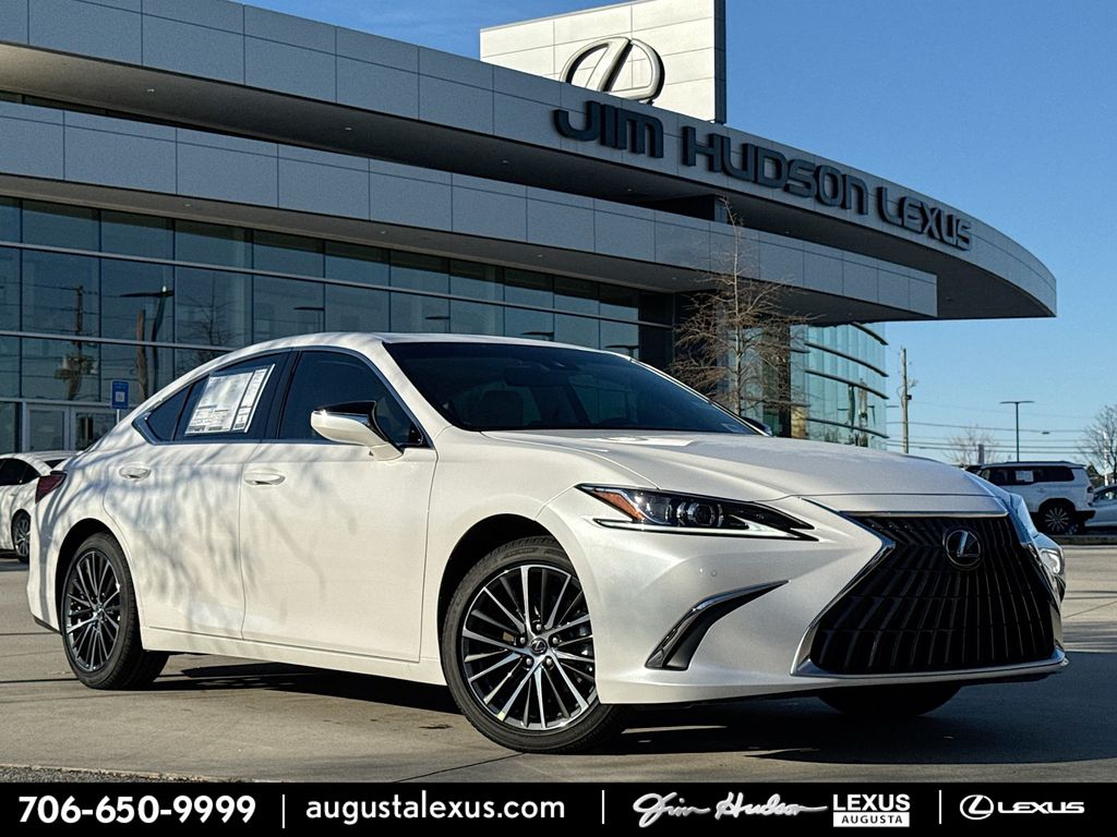 2025 Lexus ES 350's photo