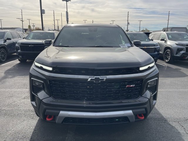 2026 Chevrolet Traverse Z71 photo 2