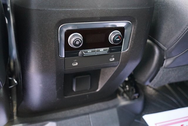 2021 CHEVROLET SUBURBAN - Image 10