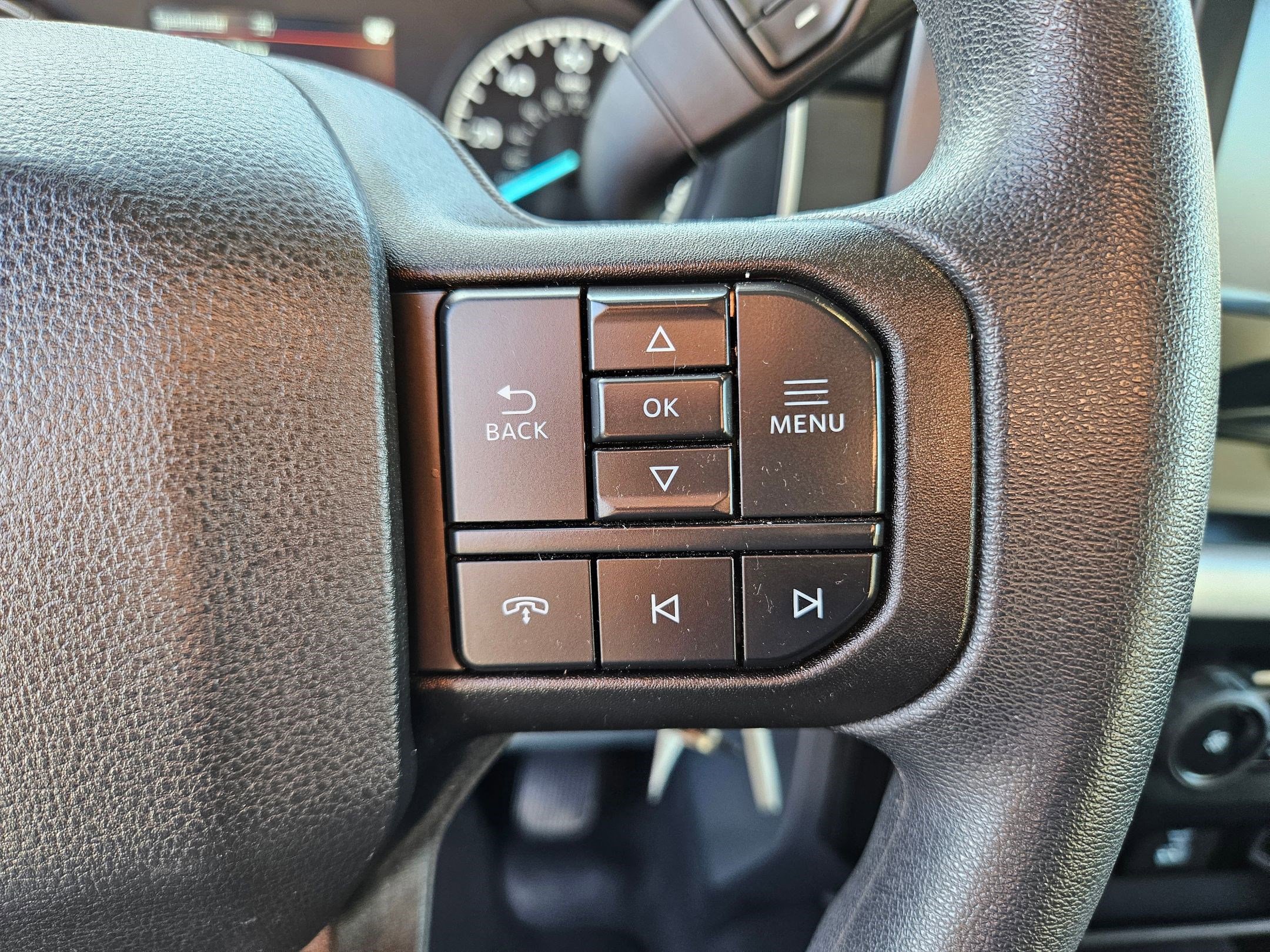 2023 Ford F-150 XLT photo 14