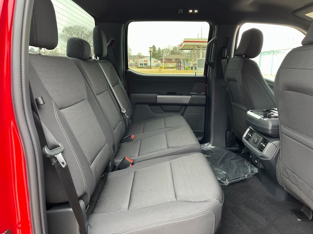 2025 Ford F-150 XLT photo 12