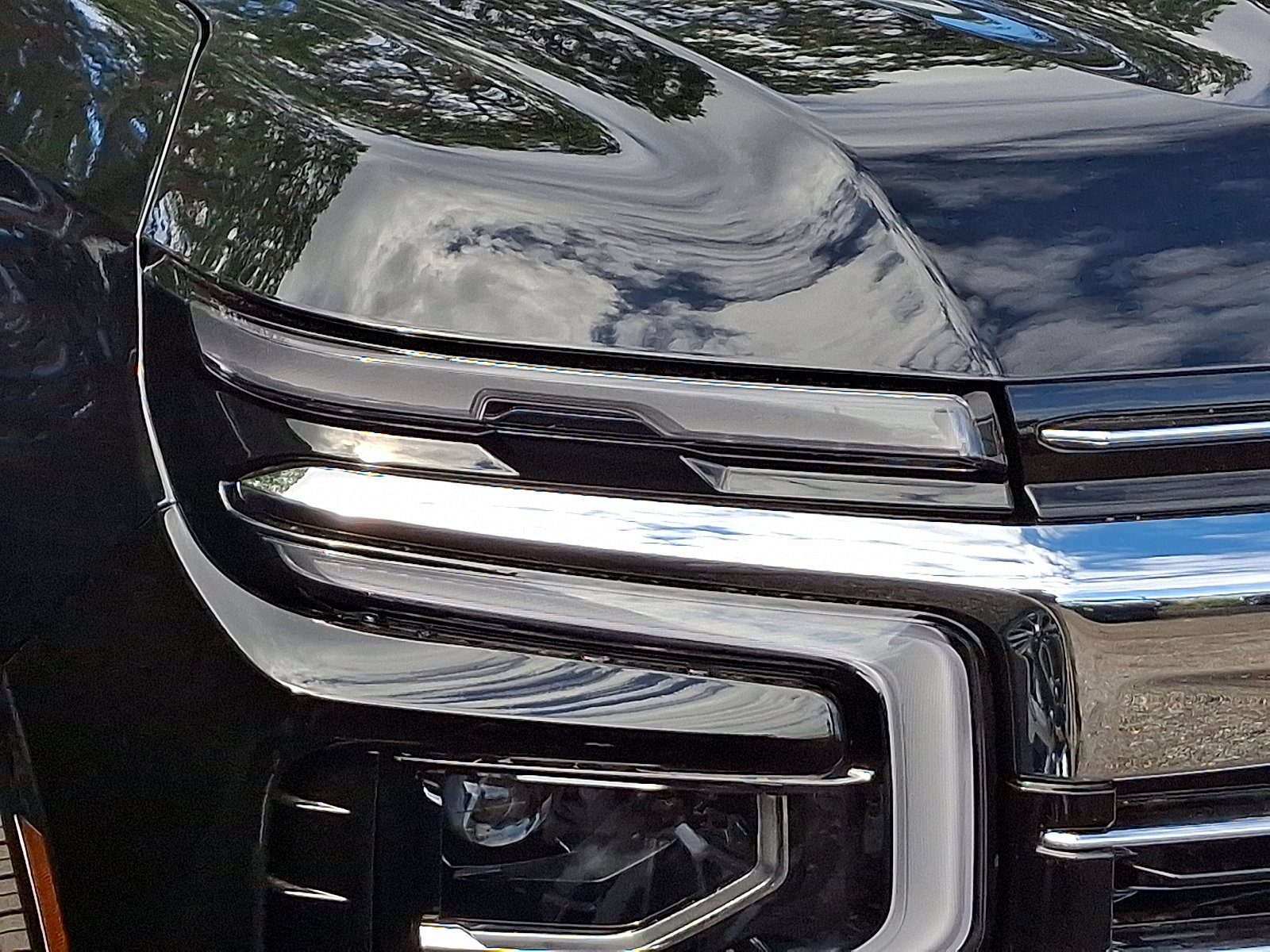 2026 Chevrolet Tahoe LT photo 2