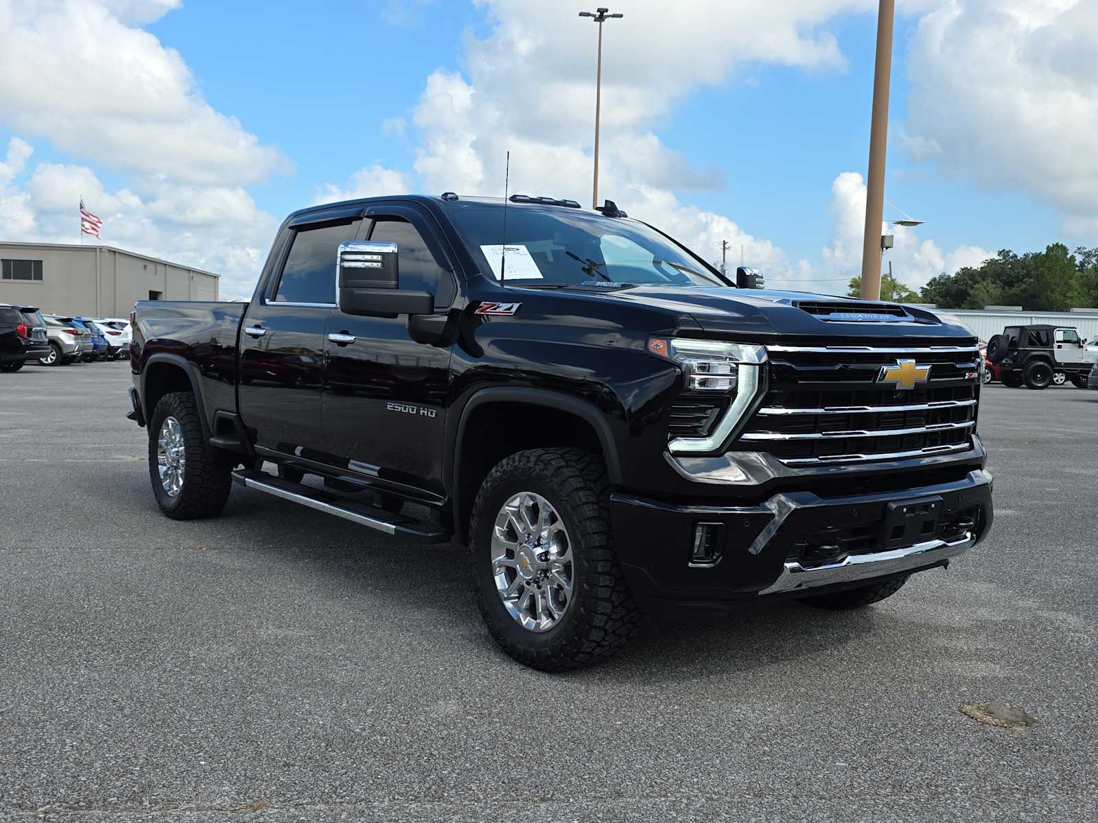 2024 Chevrolet Silverado 2500HD LTZ photo 2