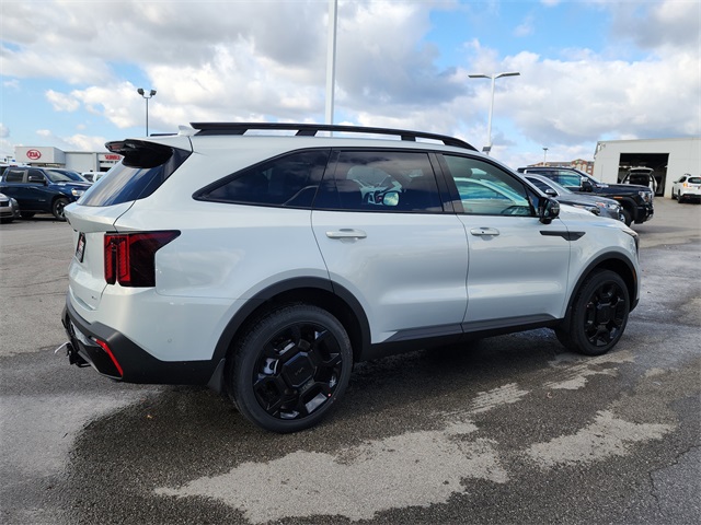 2026 Kia Sorento X-Line SX photo 2