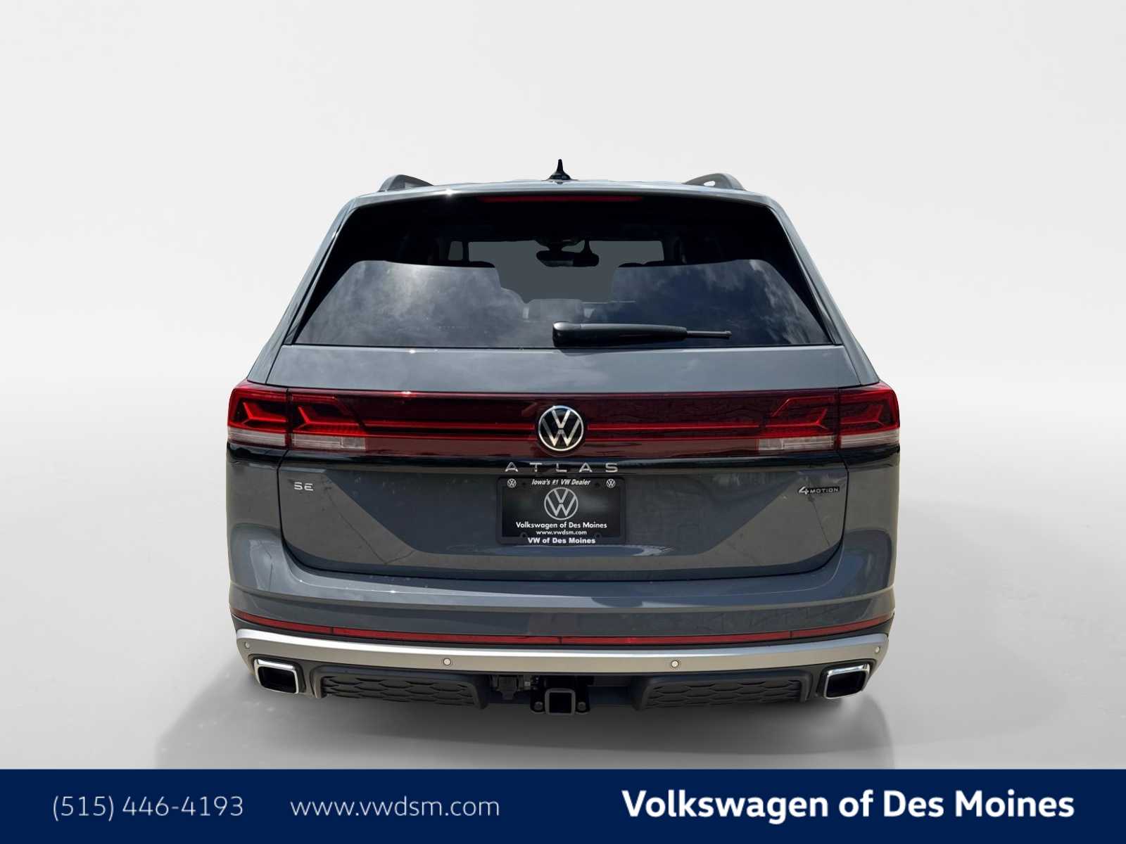 2025 Volkswagen Atlas Peak Edition SE photo 3