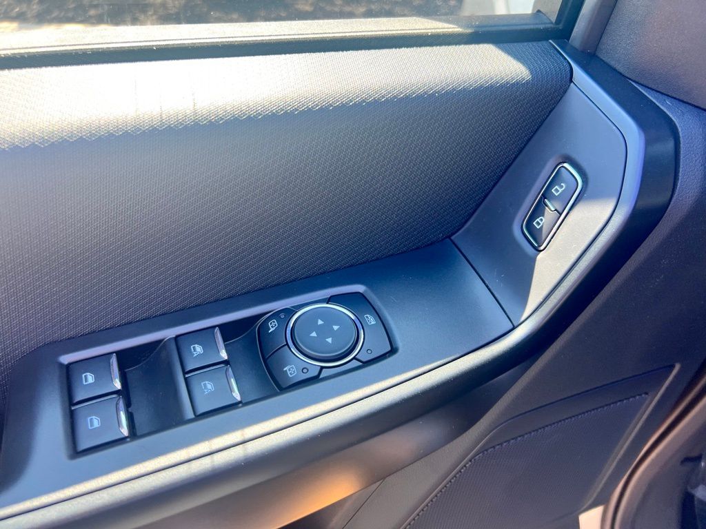 2025 Ford F-150 STX photo 13