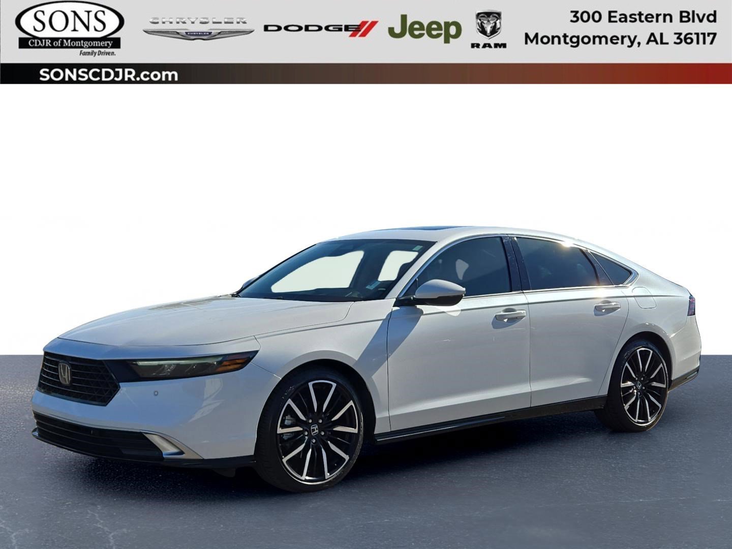 2024 Honda Accord Hybrid Touring's photo