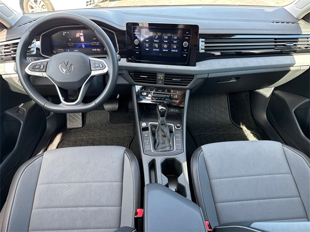 2025 Volkswagen Jetta 1.5T SE photo 16
