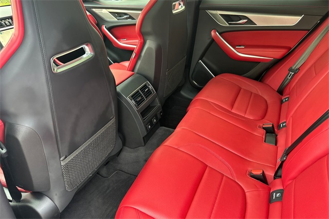 2024 Jaguar F-PACE P250 R-Dynamic S photo 11
