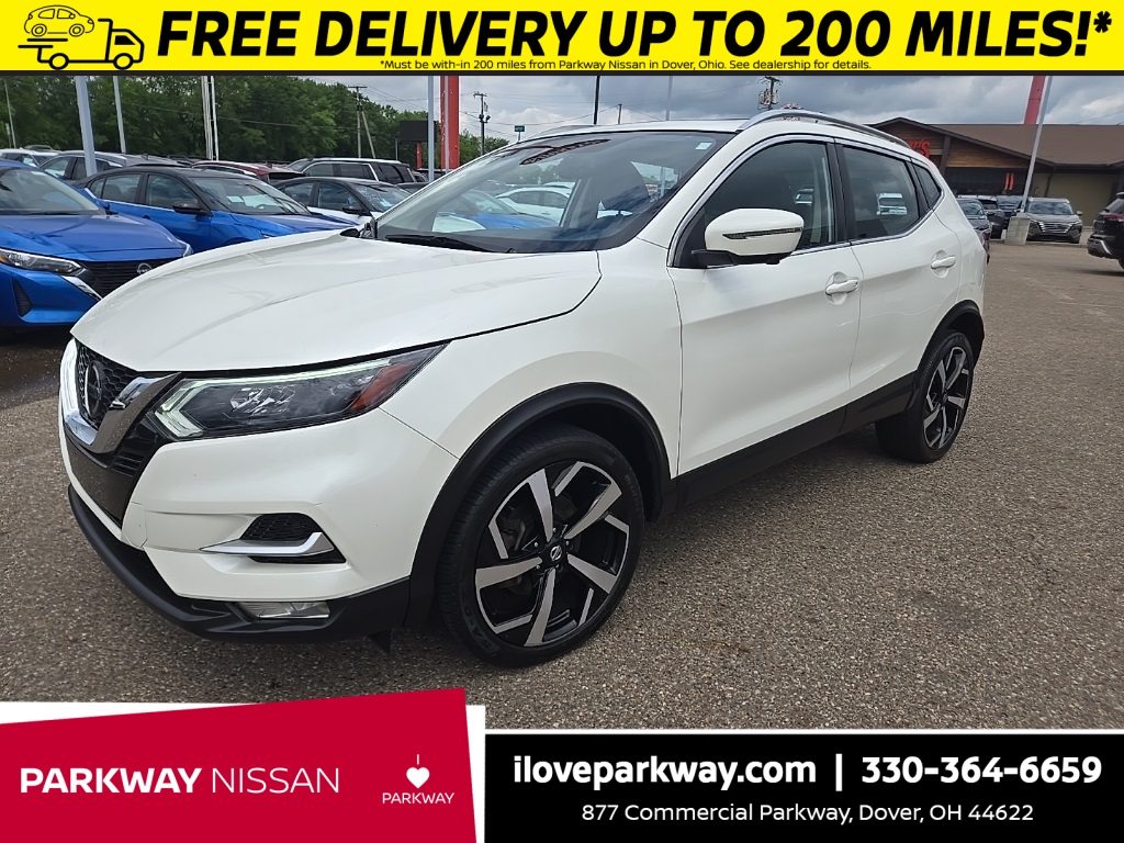 2020 Nissan Rogue Sport SL photo 2