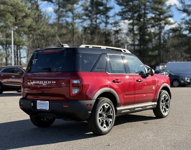 2025 Ford Bronco Sport Outer Banks photo 2