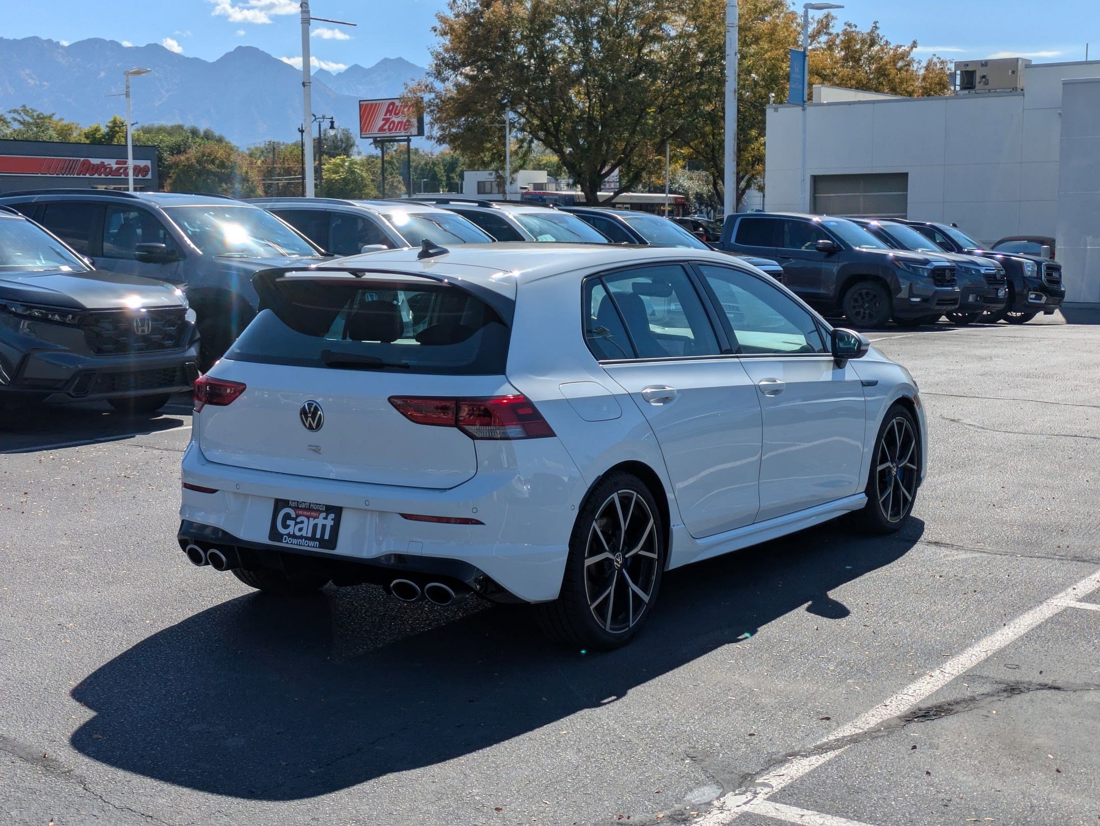 2022 Volkswagen Golf R photo 3