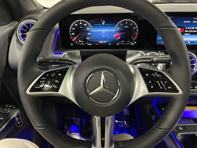 2025 Mercedes Benz GLB 250 4MATIC photo 17