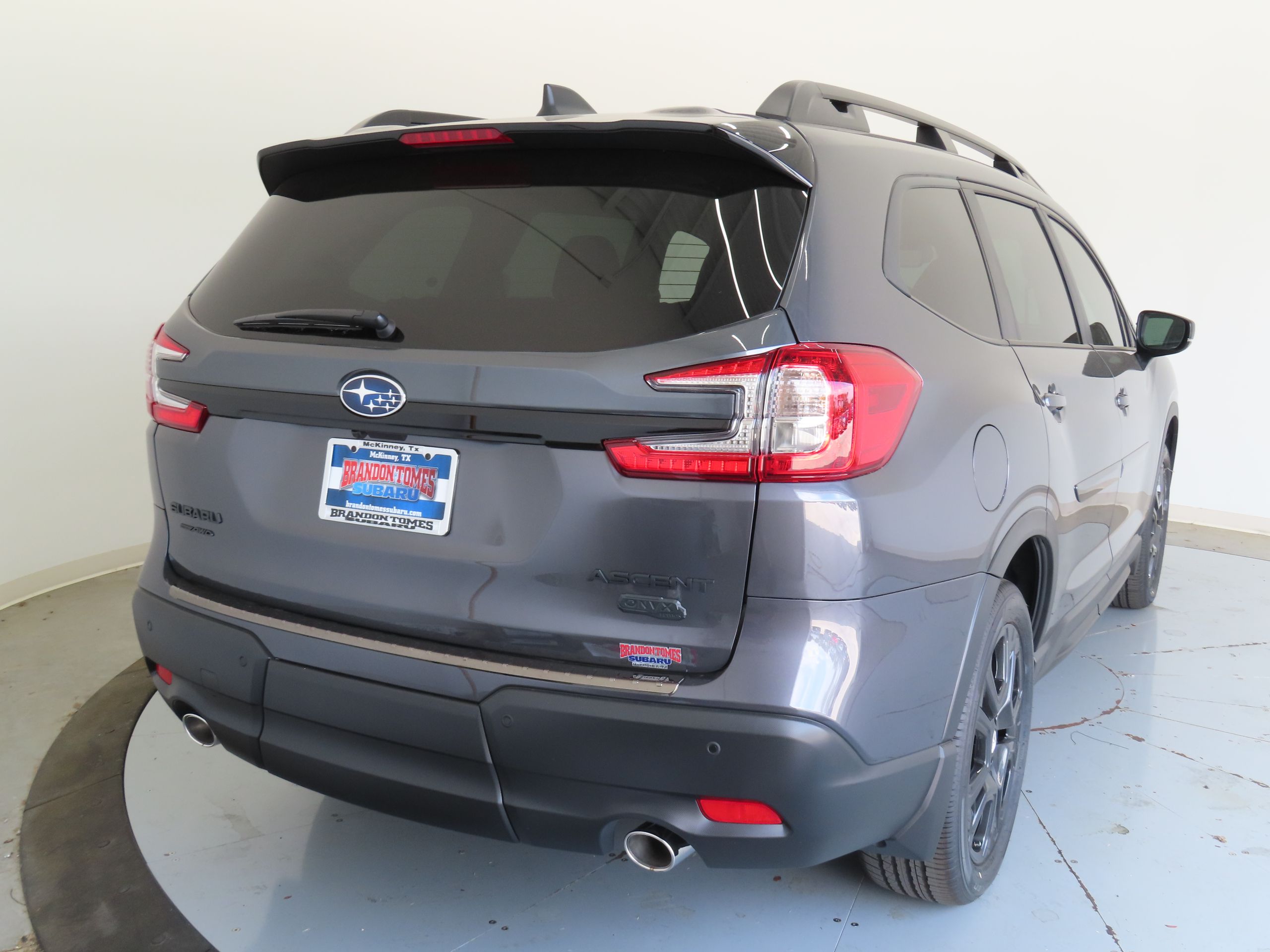 2025 Subaru Ascent Onyx Edition photo 3