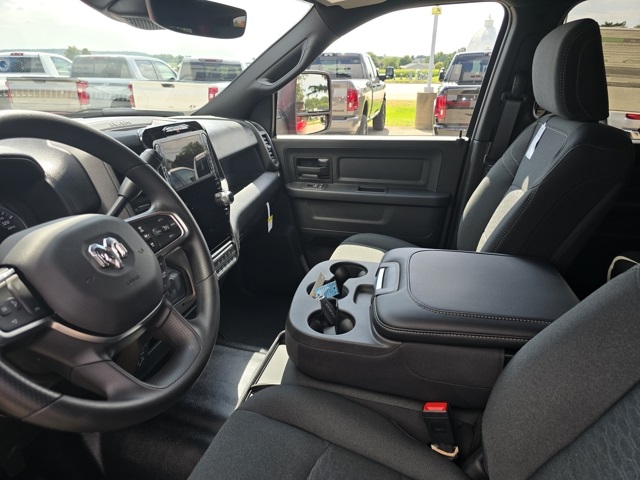 2026 Ram 2500 Tradesman photo 19