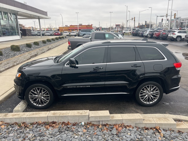 2017 Jeep Grand Cherokee Summit's photo