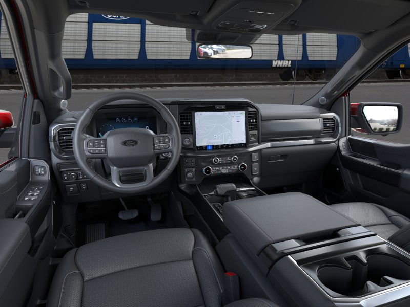 2025 Ford F-150 Lariat photo 2