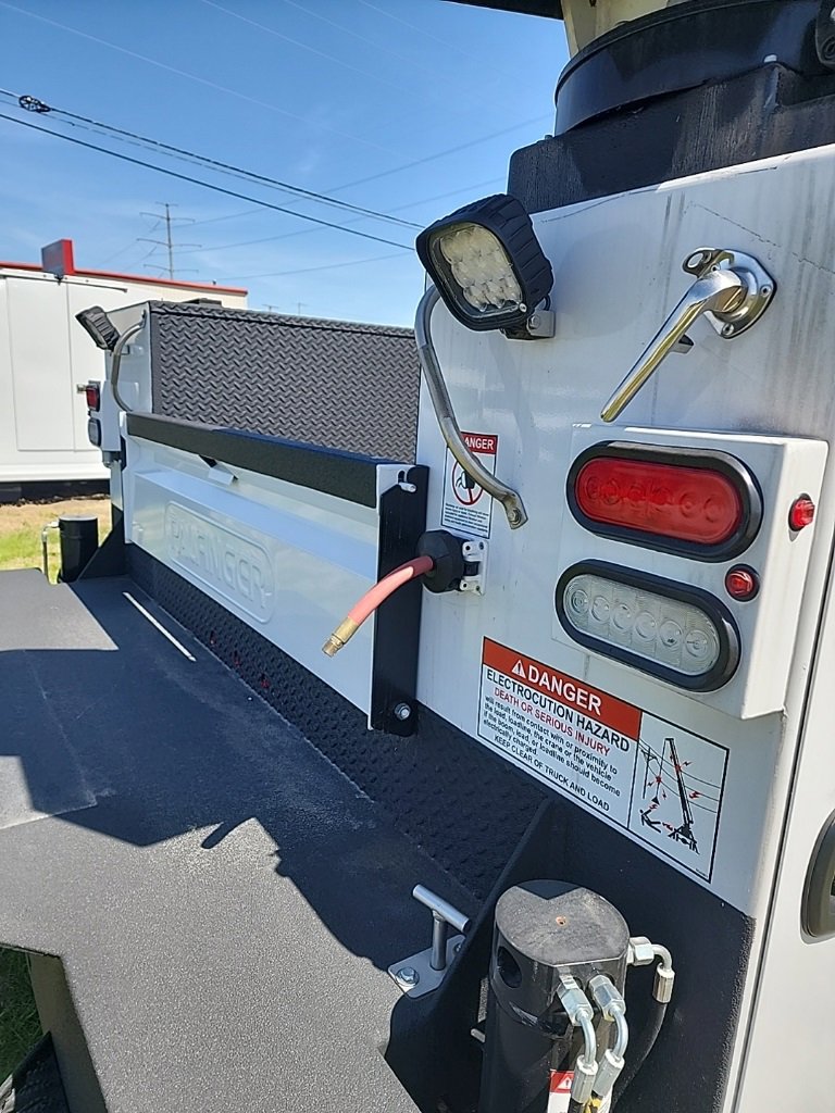 2024 Chevrolet Silverado 6500HD Work Truck photo 12