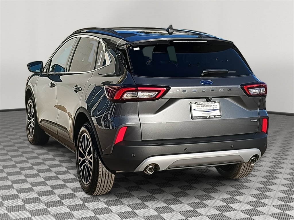 2025 Ford Escape Plug-In Hybrid photo 5