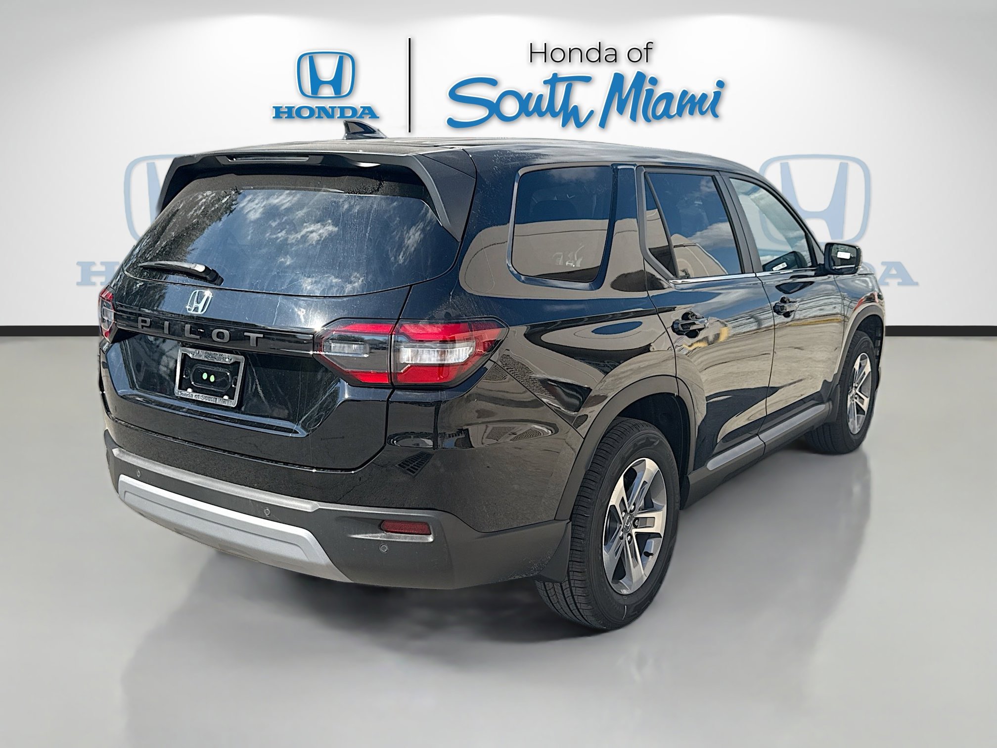 2025 Honda Pilot EX-L photo 4