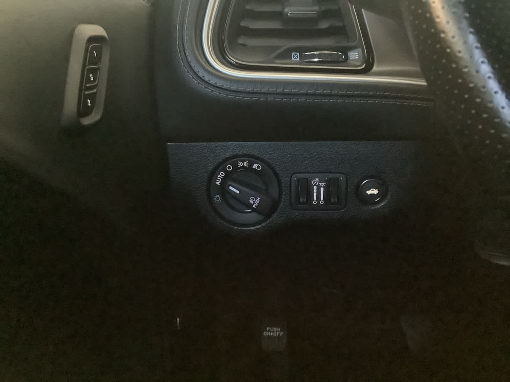 2021 Dodge Challenger R/T Scat Pack photo 9