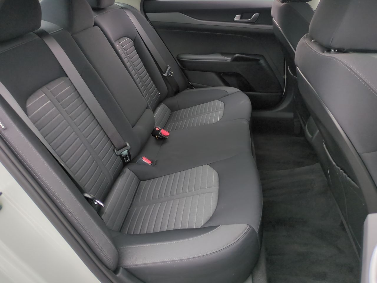 2025 Kia K5 LXS photo 25