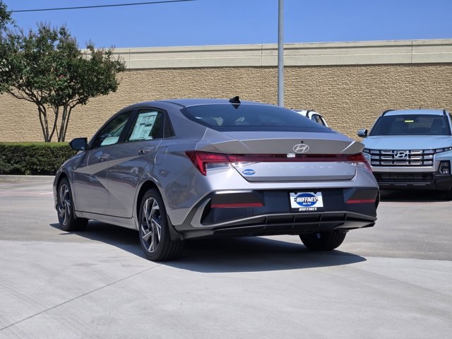 2025 Hyundai Elantra Hybrid Limited photo 2