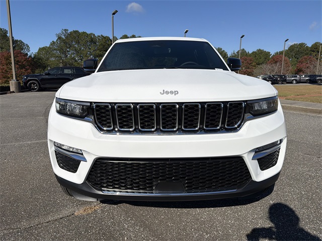 2025 Jeep Grand Cherokee Limited photo 2