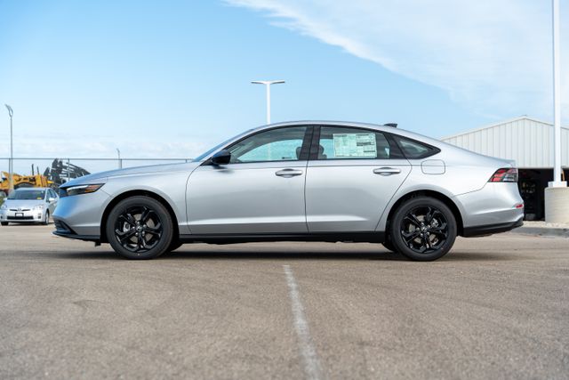 2025 Honda Accord SE photo 4