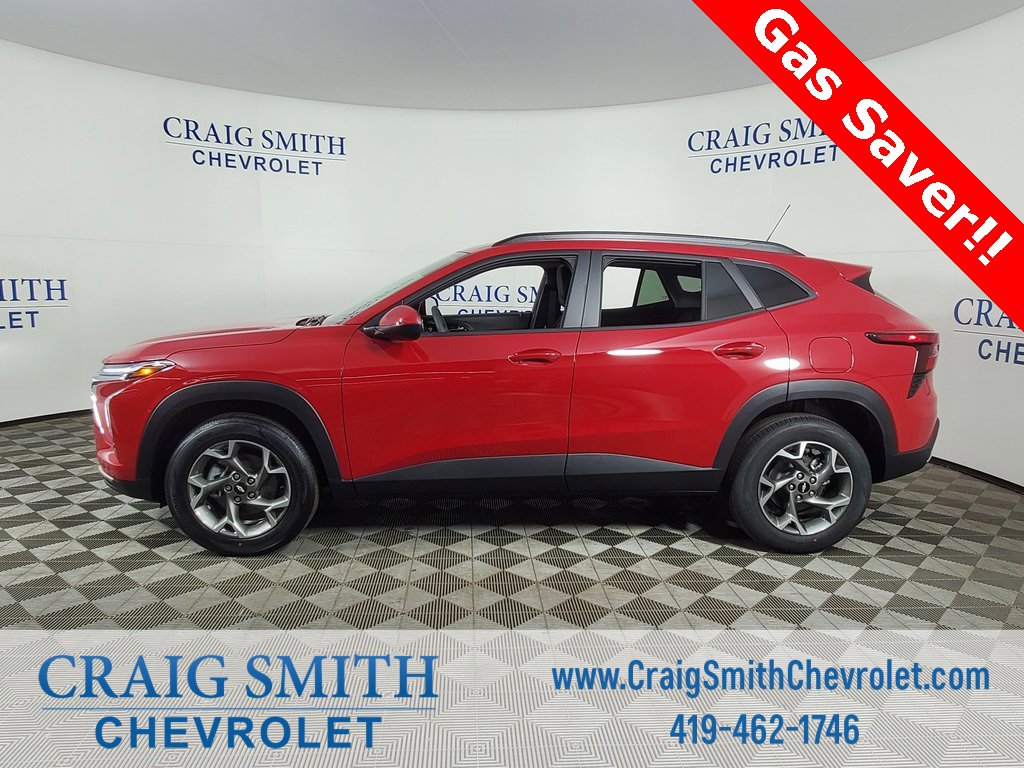 2026 Chevrolet Trax LT photo 2