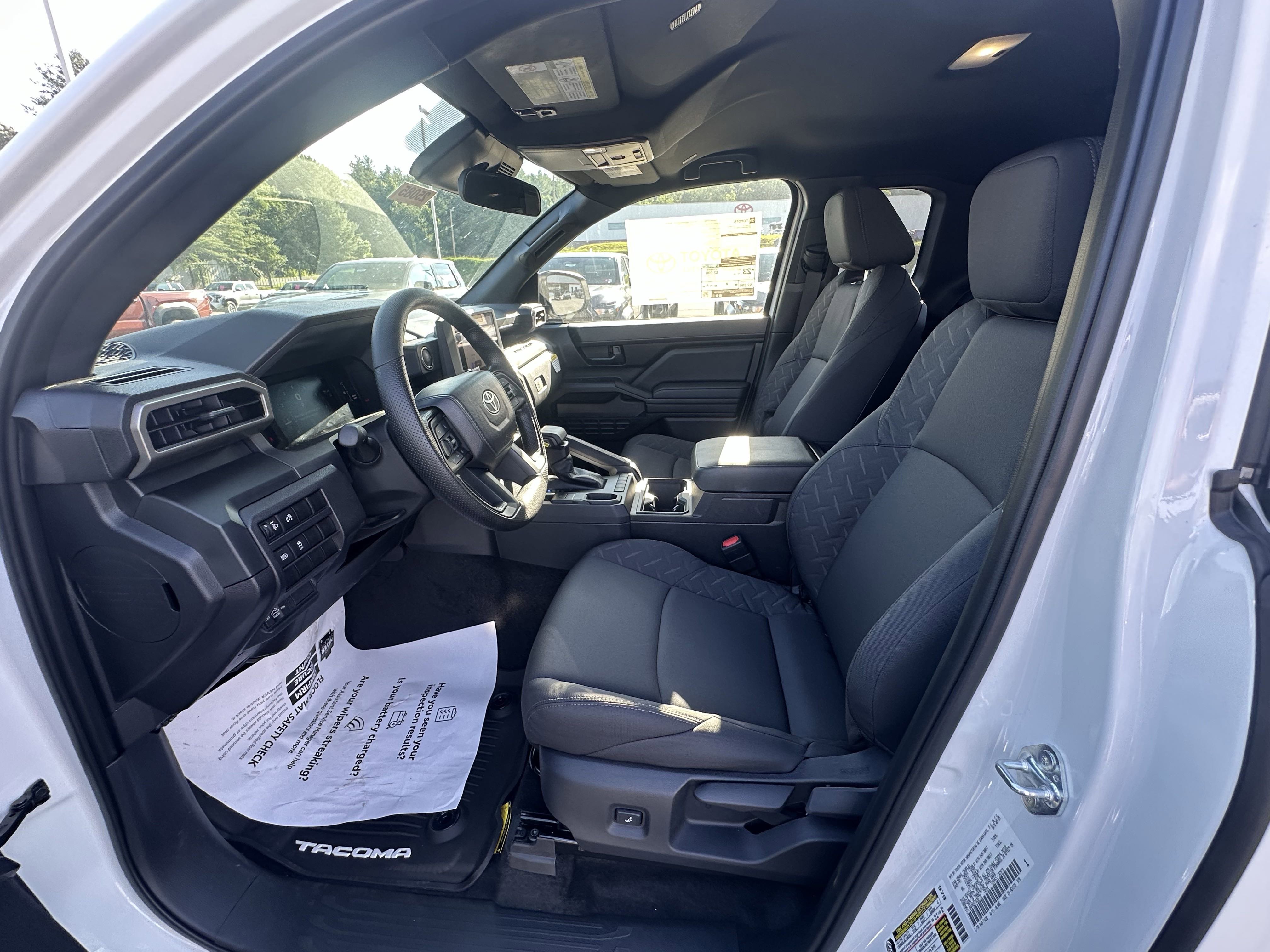 2025 Toyota Tacoma SR XtraCab photo 2