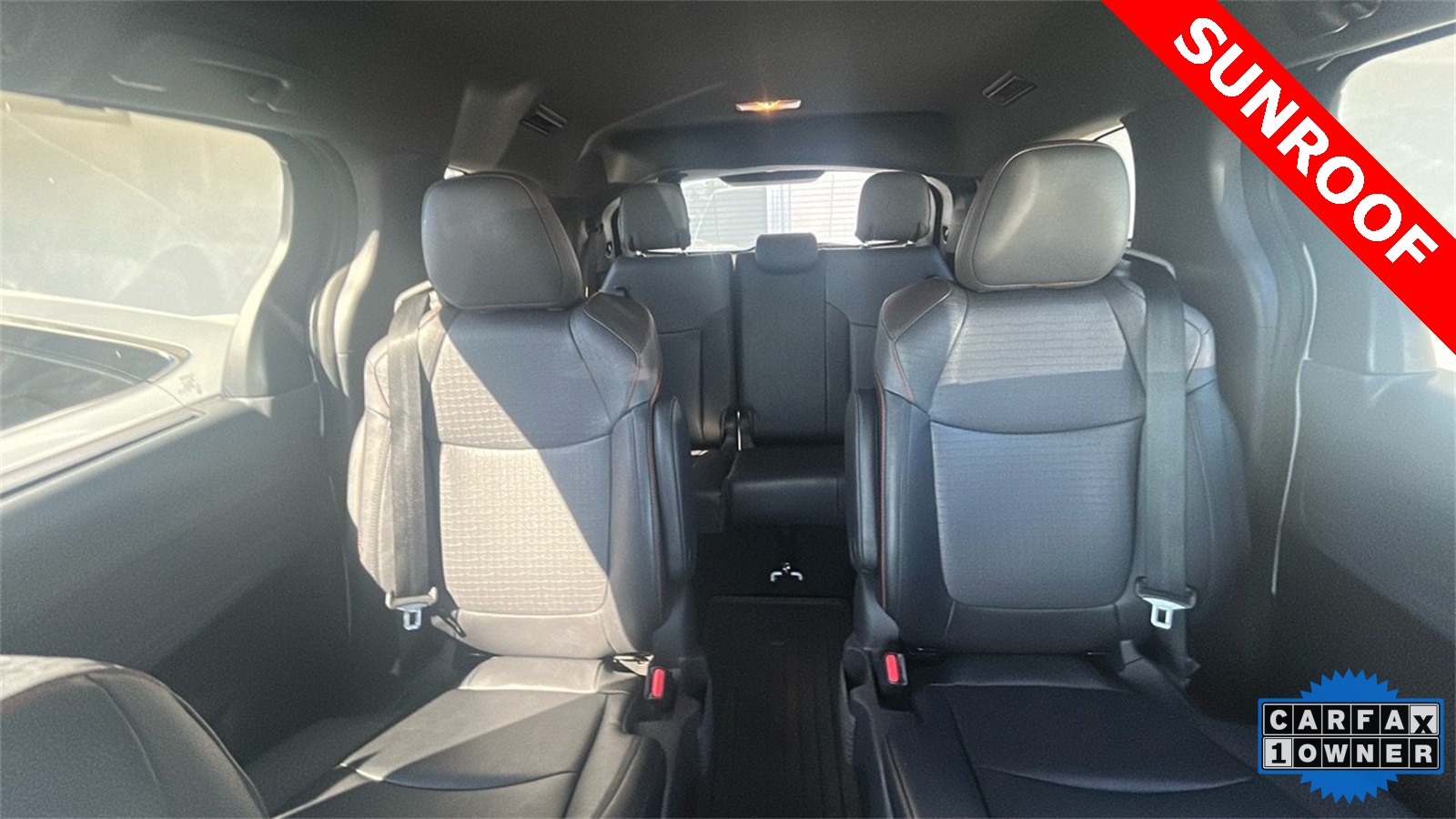 2024 Toyota Sienna XSE photo 6
