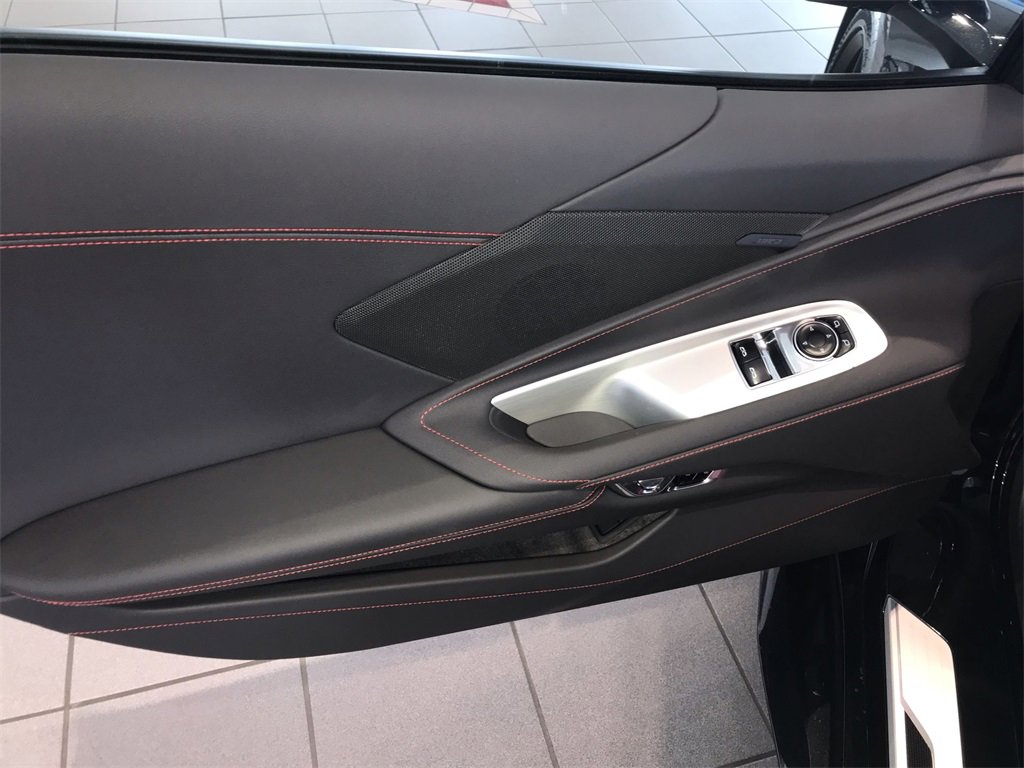 2025 Chevrolet Corvette E-Ray 1LZ photo 4