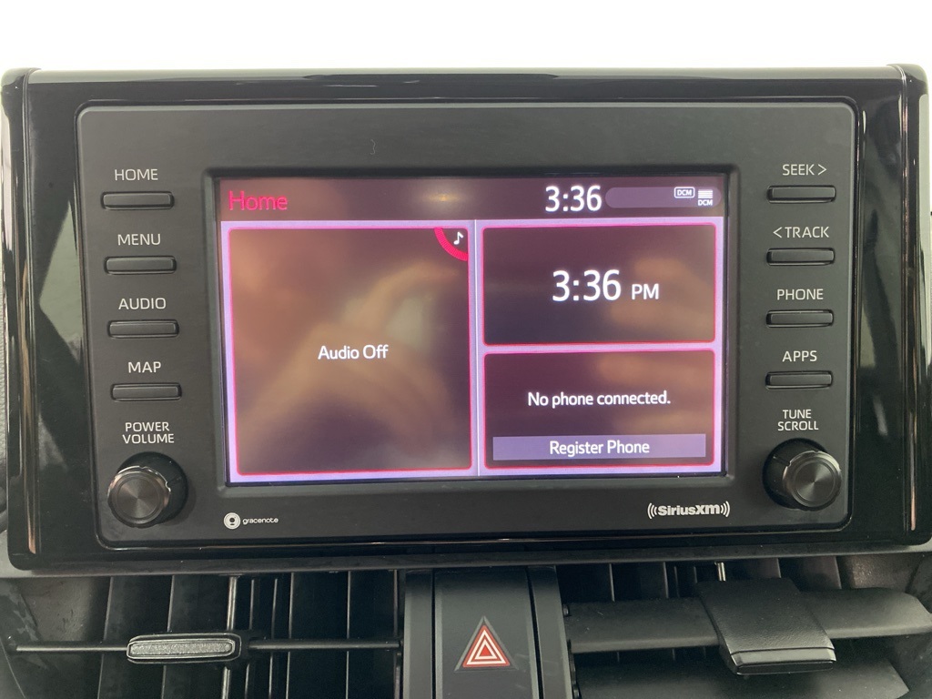 2022 Toyota RAV4 LE photo 4