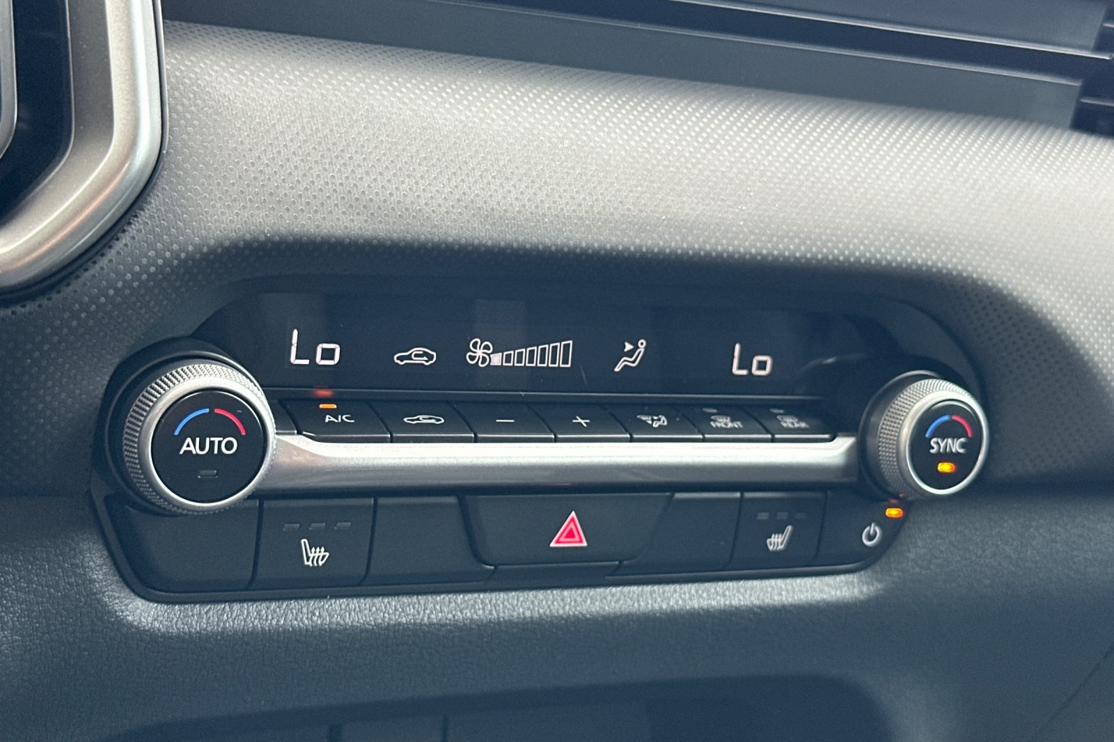 2025 Mazda CX-50 Preferred photo 18