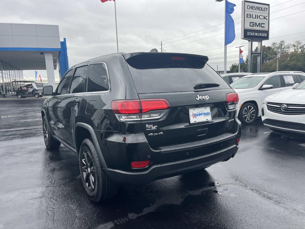 2022 Jeep Cherokee Laredo photo 4