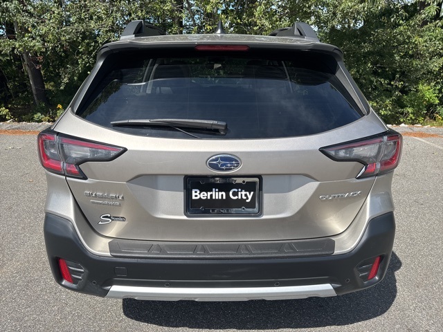 2020 Subaru Outback Limited photo 4