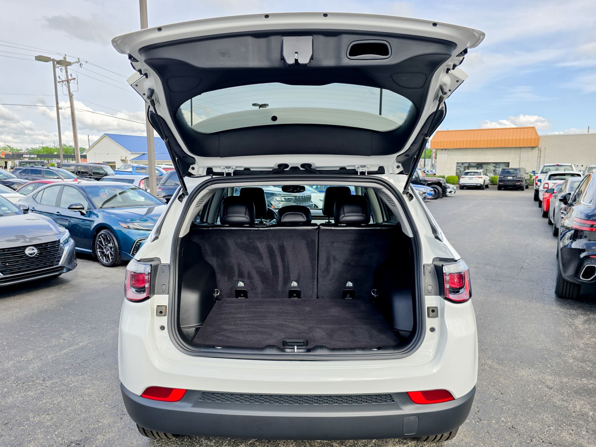 2022 Jeep Compass Latitude Lux photo 43