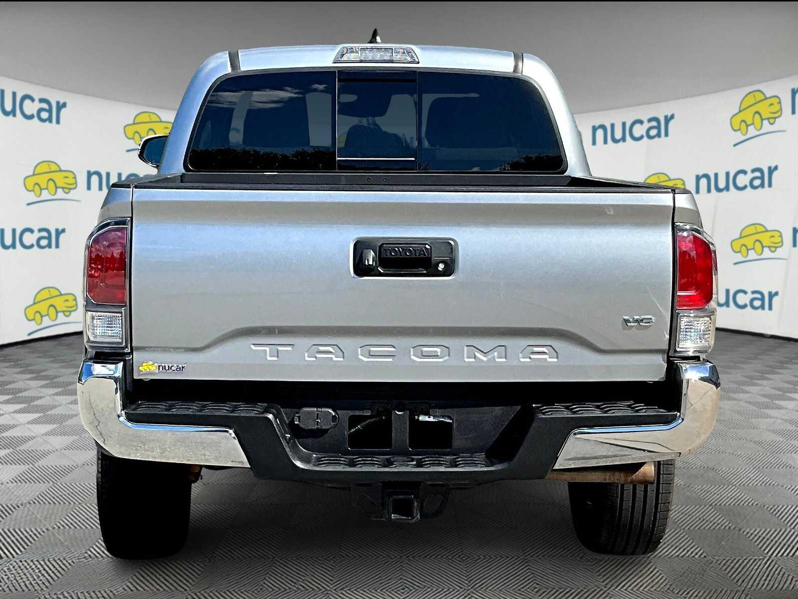 2023 Toyota Tacoma TRD photo 5