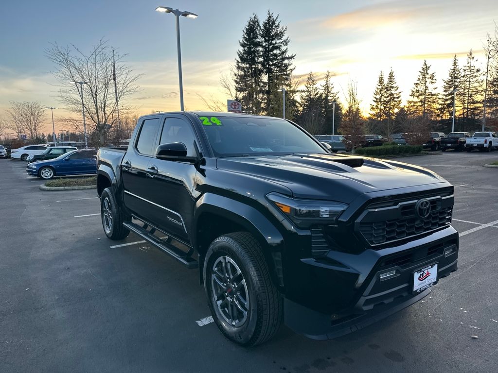 2024 Toyota Tacoma TRD Sport's photo