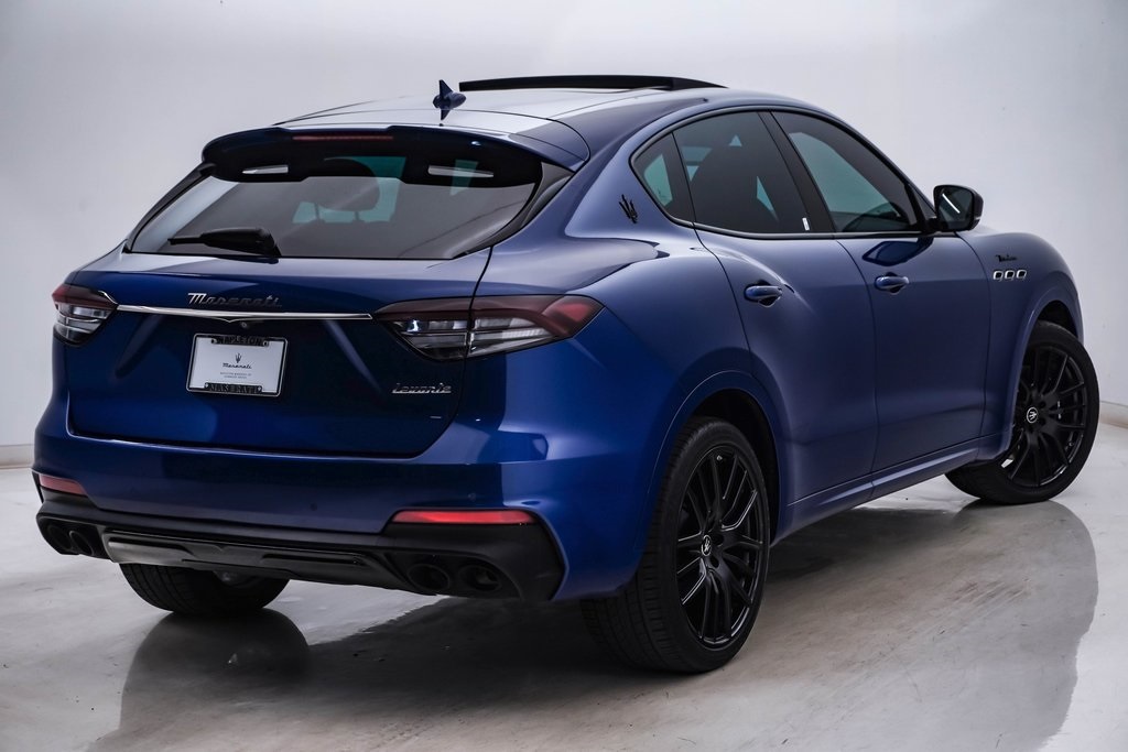 2022 Maserati Levante Modena photo 11