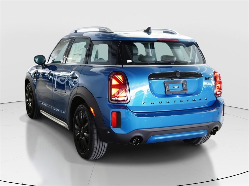2024 Mini Countryman Iconic photo 3